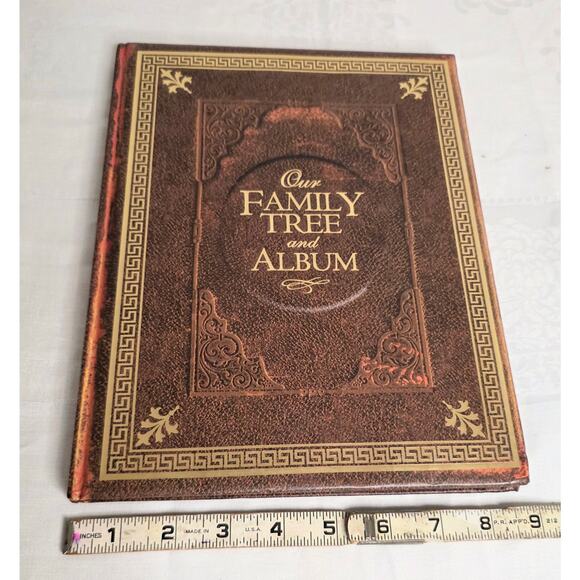 Our Family Tree and Album Book by the Five Mile Press Pty Ltd. Hardcover - Picture 5 of 6